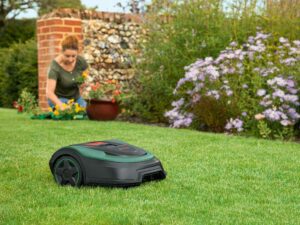 Bosch Indego S+ 500 Roboter-Rasenmäher mit 18-V-Lithium-Akku